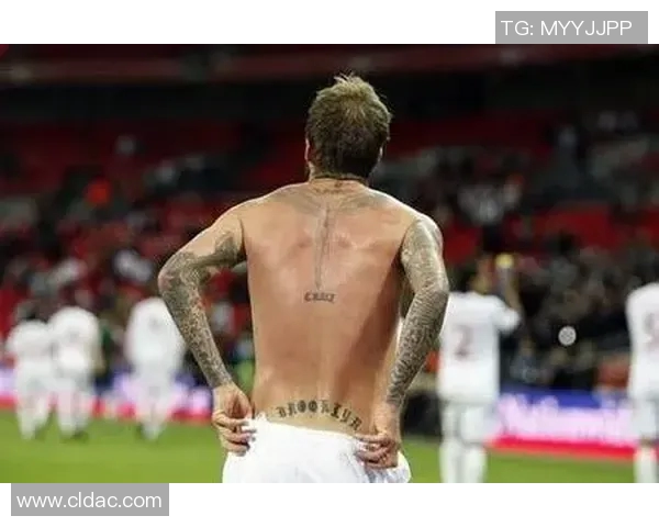 打爆全网的足球明星背后的故事与成就揭秘 打爆全网的足球明星背后的故事与成就揭秘