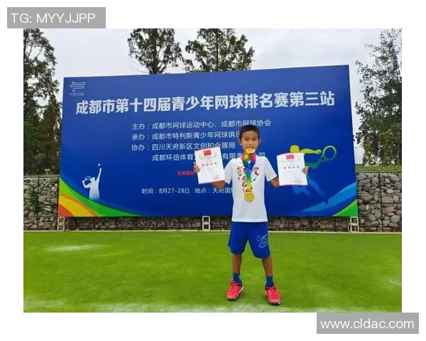 成都网球队在挑战赛中的灵活性表现与战术调整分析